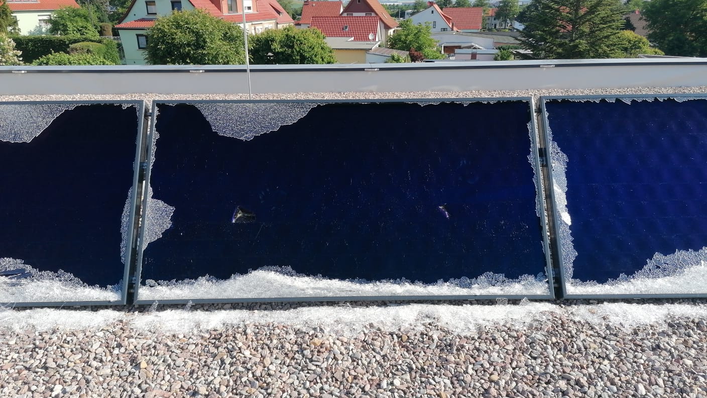 Vandalismus auf dem Dach der Kita Schillerstraße